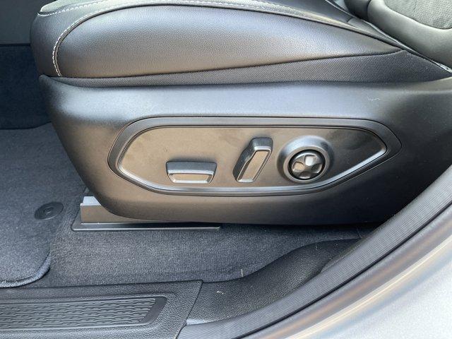 new 2025 Jeep Grand Cherokee car, priced at $40,925