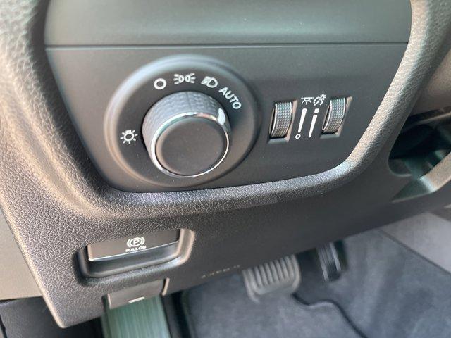 new 2025 Jeep Grand Cherokee car, priced at $40,925