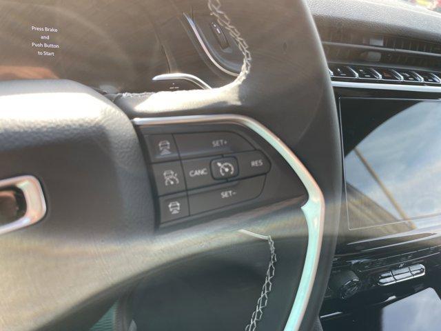 new 2025 Jeep Grand Cherokee car, priced at $40,925