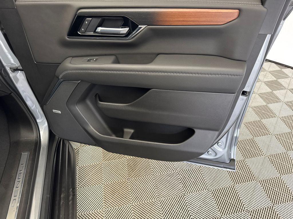 new 2026 GMC Yukon XL car, priced at $88,252