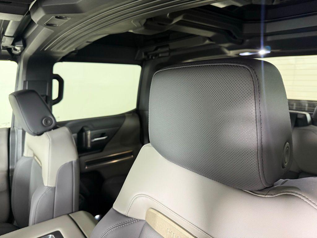 new 2025 GMC HUMMER EV Pickup car, priced at $112,530