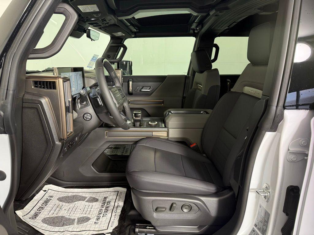 new 2025 GMC HUMMER EV Pickup car, priced at $112,530