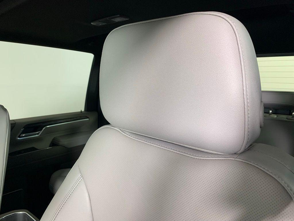 new 2026 GMC Sierra 2500 car, priced at $77,395