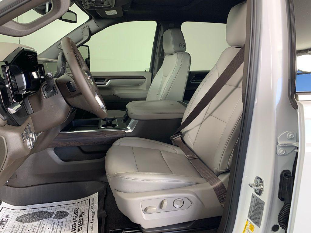 new 2026 GMC Sierra 2500 car, priced at $77,395