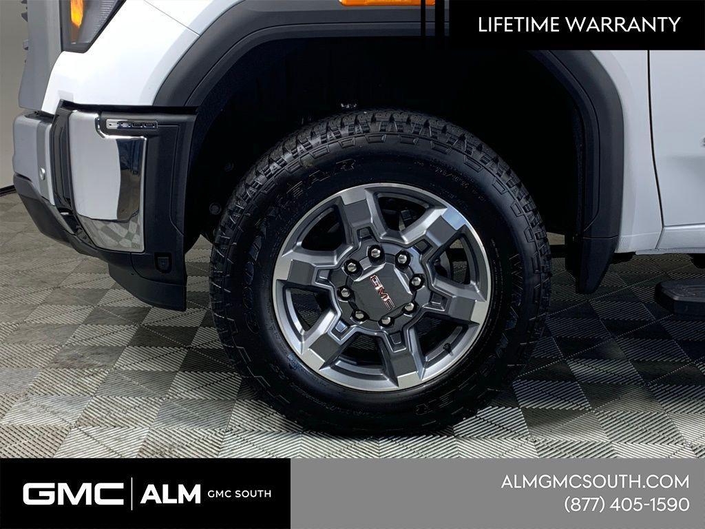 new 2026 GMC Sierra 2500 car, priced at $77,043