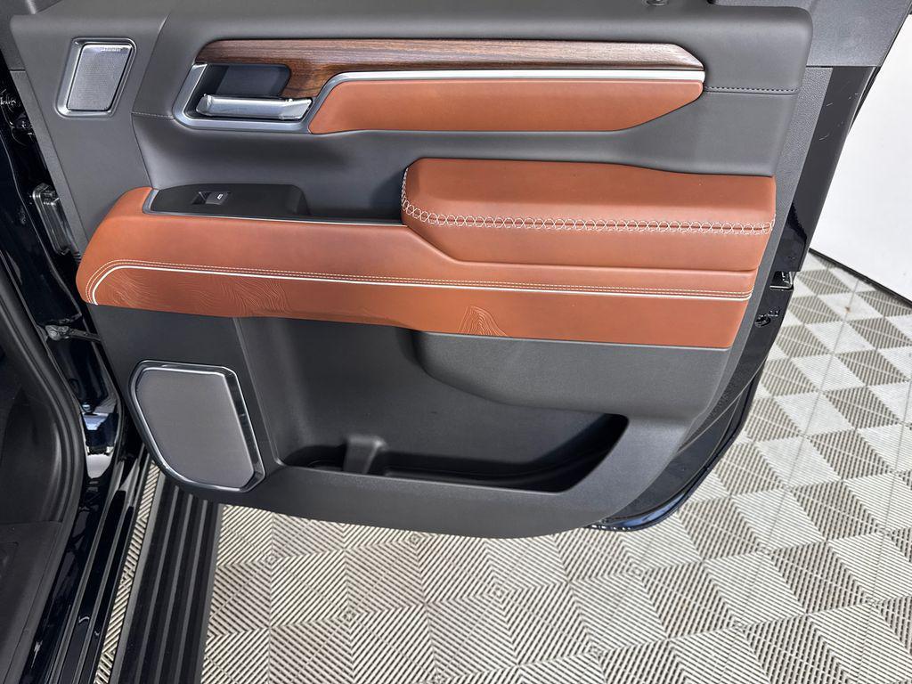 new 2026 GMC Sierra 2500 car, priced at $94,575