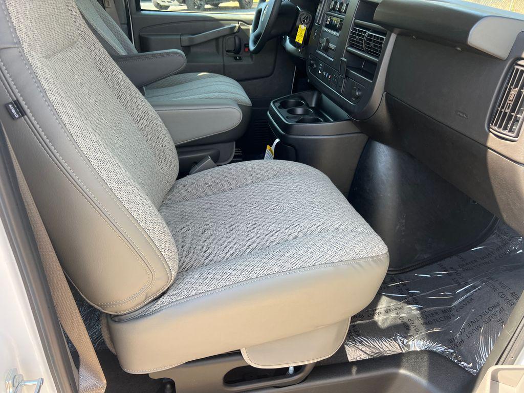 new 2025 GMC Savana 3500 car, priced at $54,020