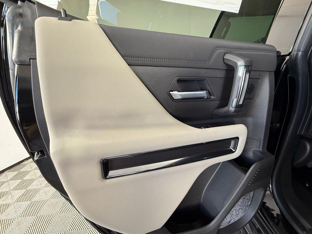 new 2026 GMC HUMMER EV SUV car, priced at $102,690