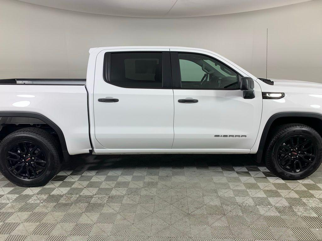 new 2026 GMC Sierra 1500 car, priced at $43,995