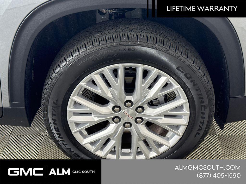 new 2026 GMC Acadia car, priced at $49,292