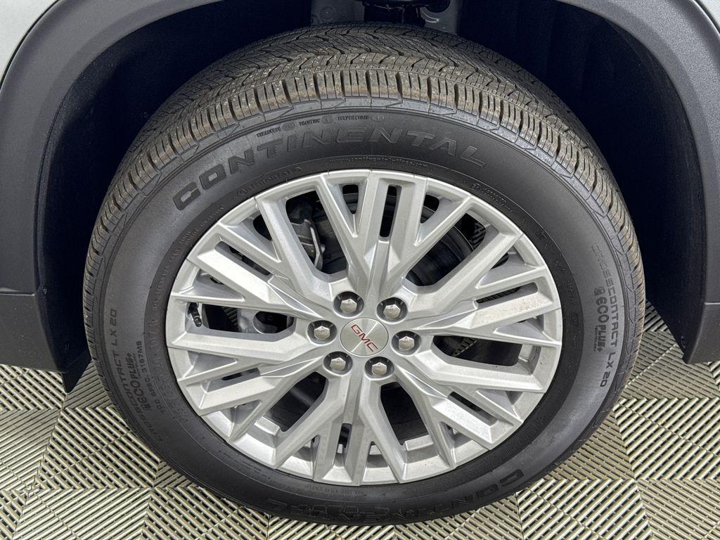 new 2026 GMC Acadia car, priced at $48,669