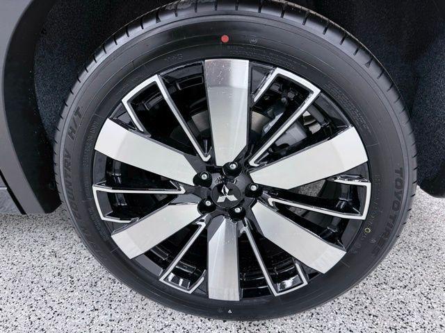 new 2026 Mitsubishi Outlander car, priced at $37,876