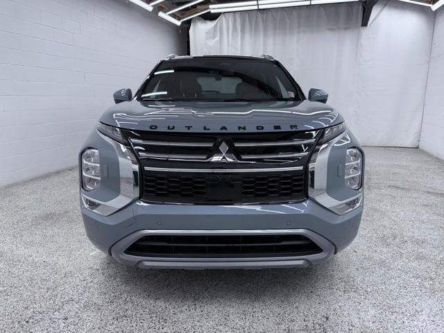 used 2025 Mitsubishi Outlander car, priced at $32,800