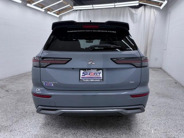 used 2025 Mitsubishi Outlander car, priced at $32,800