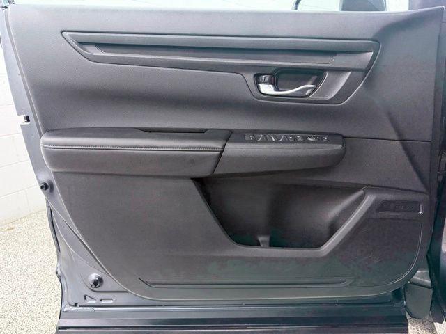 used 2025 Honda CR-V car, priced at $28,777