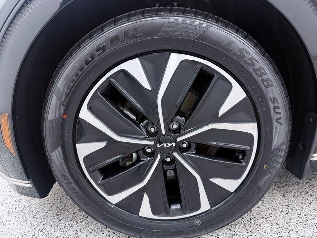 used 2024 Kia EV6 car, priced at $27,398