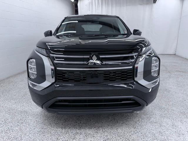 new 2026 Mitsubishi Outlander car, priced at $31,999