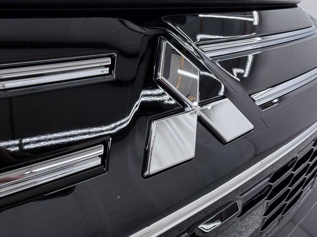 new 2026 Mitsubishi Outlander car, priced at $31,999