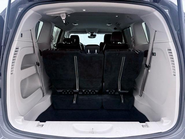 used 2022 Chrysler Pacifica car, priced at $21,514