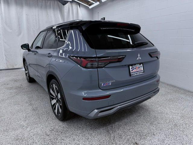 used 2025 Mitsubishi Outlander car, priced at $33,995