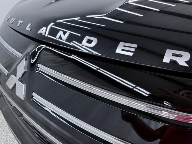 new 2025 Mitsubishi Outlander car, priced at $44,500