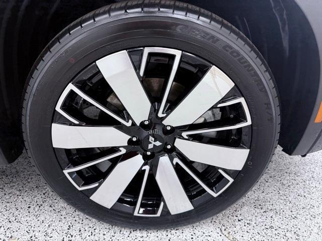 new 2025 Mitsubishi Outlander car, priced at $44,500