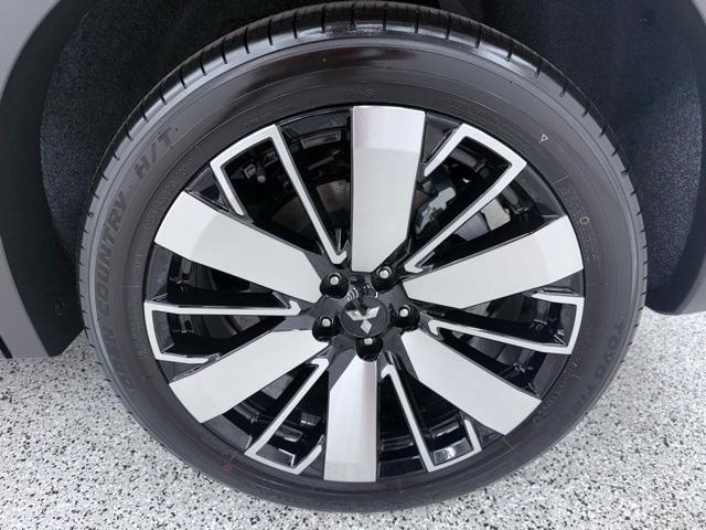 new 2025 Mitsubishi Outlander car, priced at $44,500