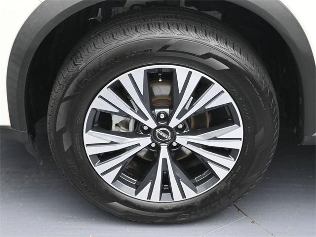 used 2023 Nissan Rogue car, priced at $18,977