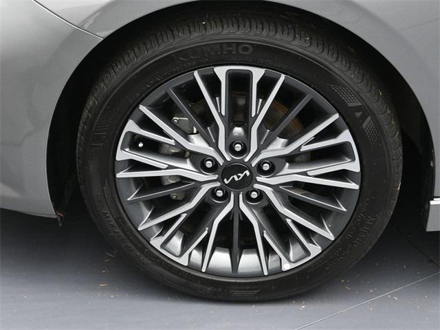 used 2024 Nissan Altima car, priced at $20,547