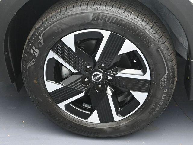 new 2026 Nissan Kicks car, priced at $26,543