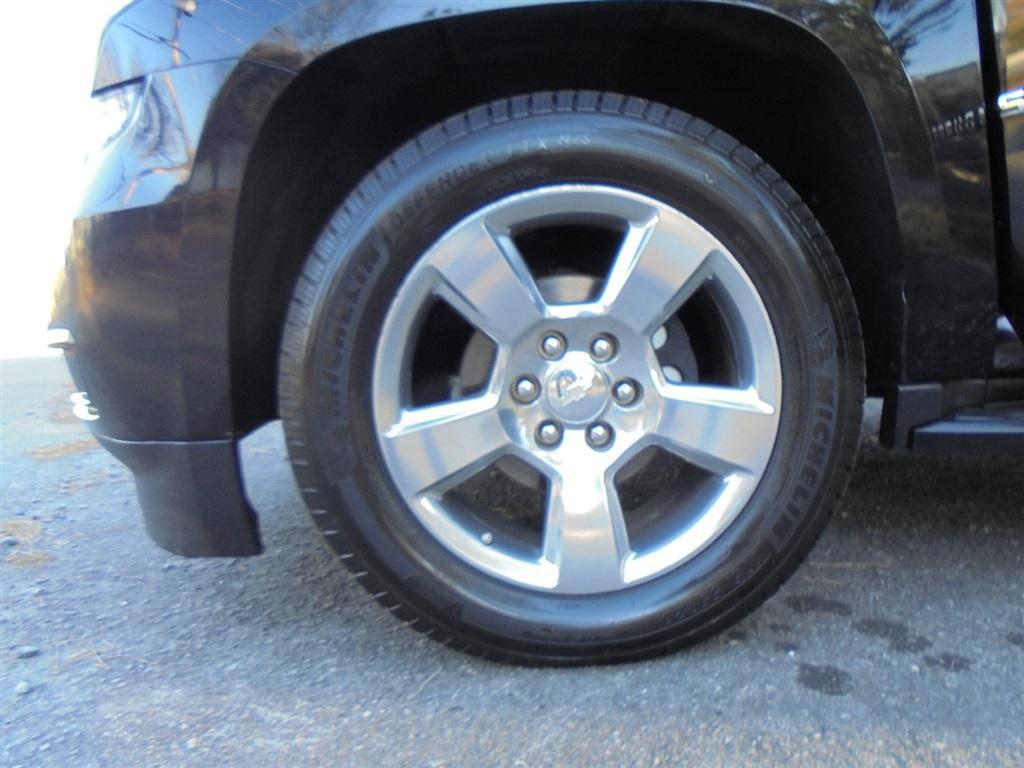 used 2020 Chevrolet Suburban car, priced at $24,995