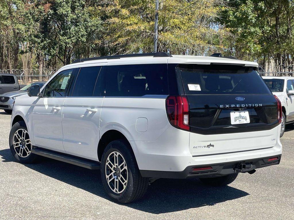 new 2025 Ford Expedition Max car, priced at $64,995