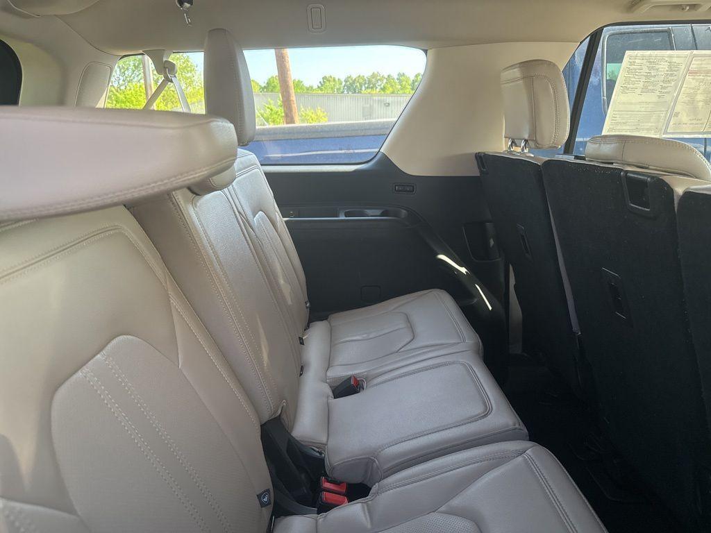 used 2024 Ford Expedition Max car, priced at $43,997