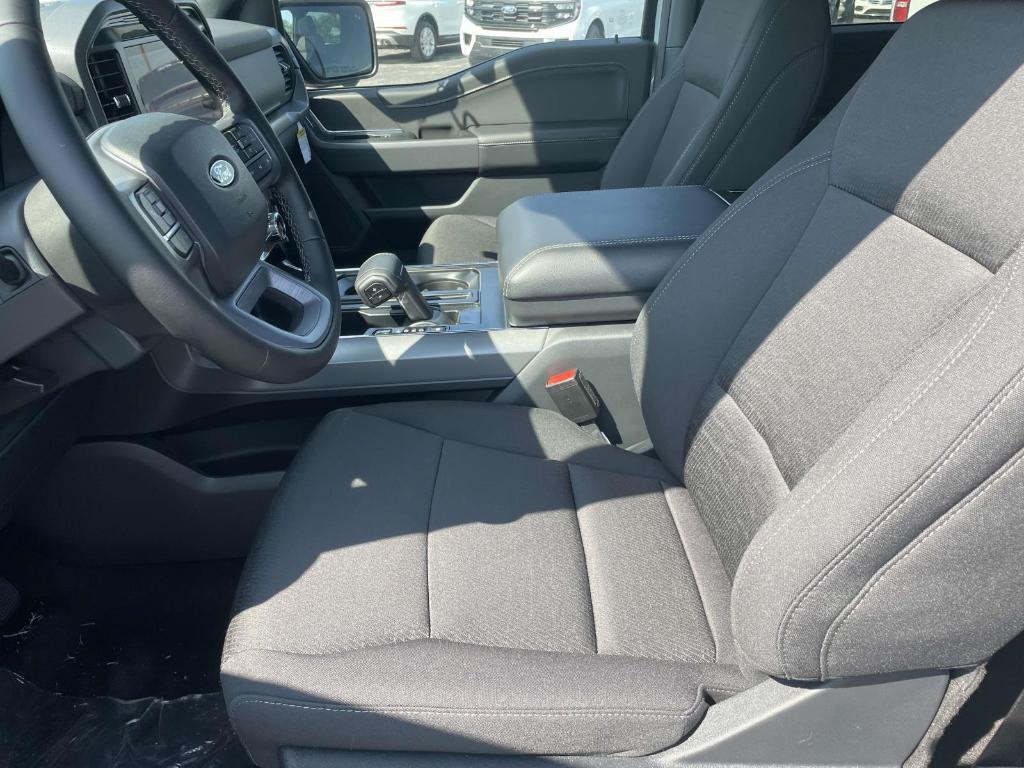 new 2025 Ford F-150 car, priced at $52,490