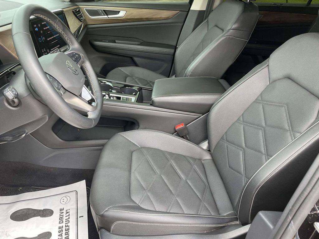 used 2024 Volkswagen Atlas car, priced at $32,289