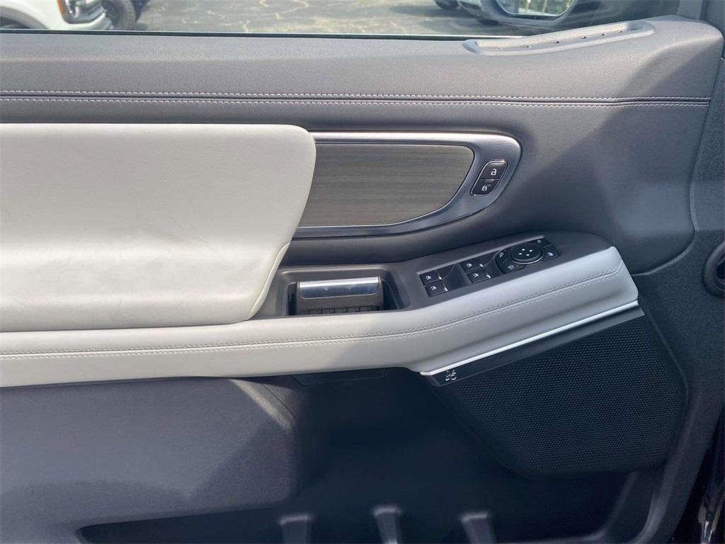 new 2025 Ford Expedition Max car, priced at $77,390