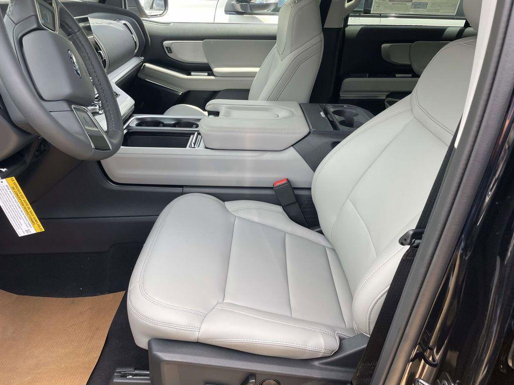 new 2026 Ford Expedition Max car, priced at $68,092