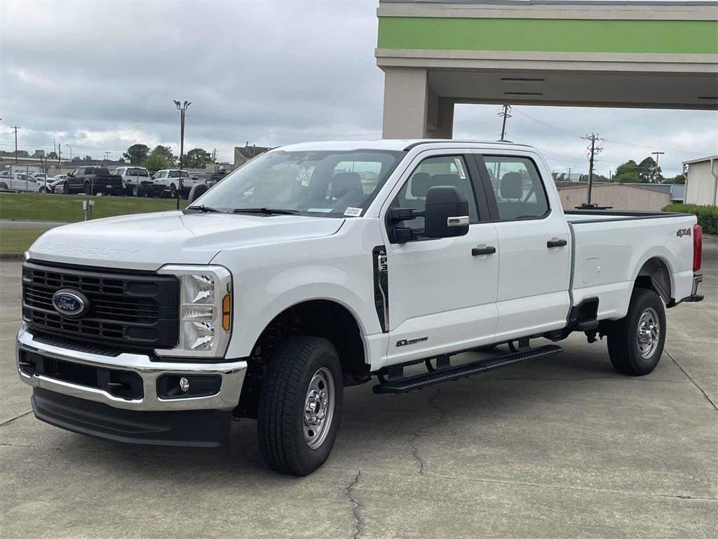 new 2025 Ford F-350 car, priced at $60,590