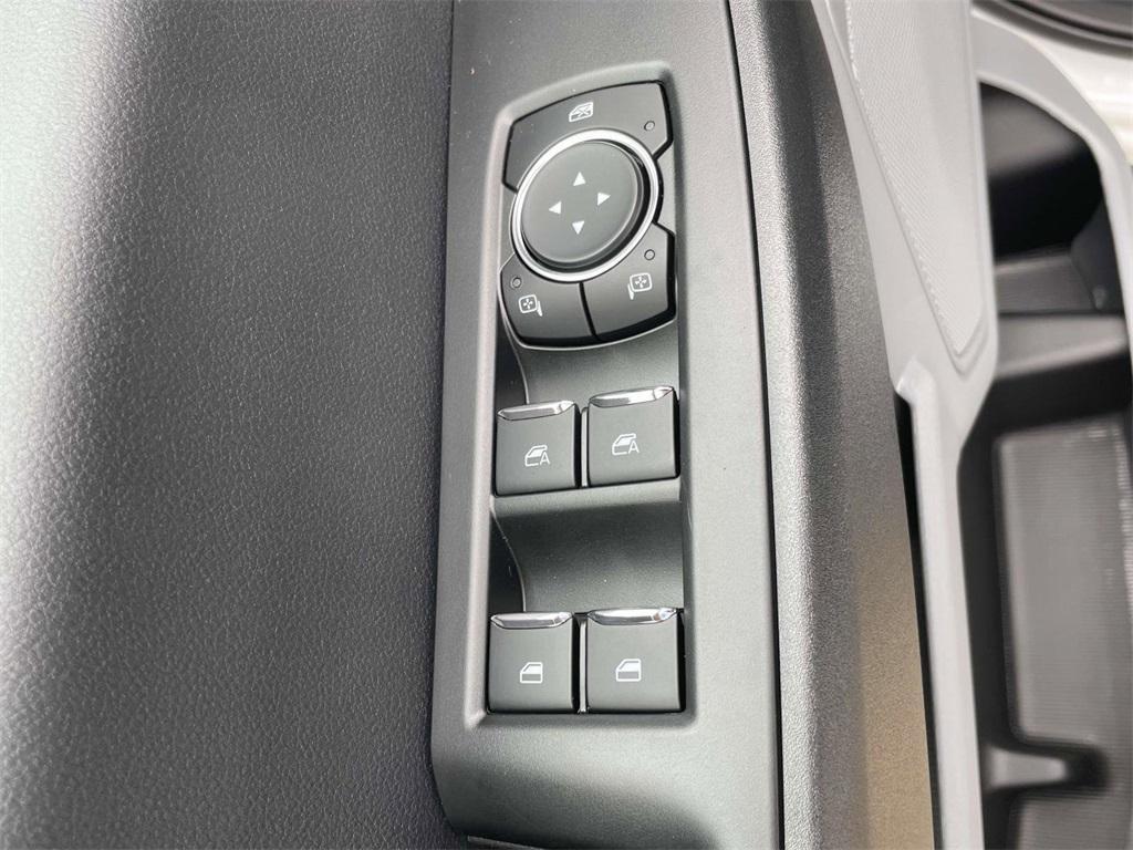 new 2025 Ford F-350 car, priced at $60,590