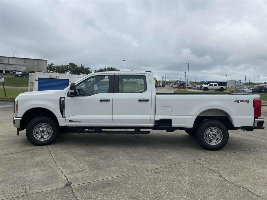 new 2025 Ford F-350 car, priced at $60,590