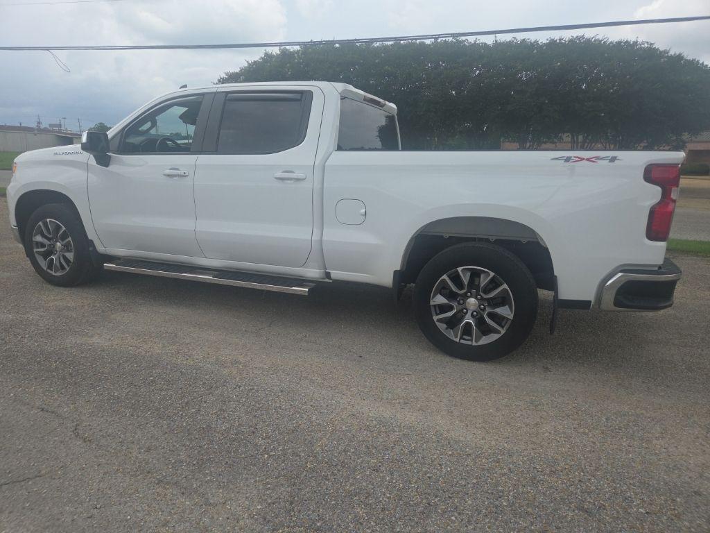 used 2022 Chevrolet Silverado 1500 car, priced at $30,884