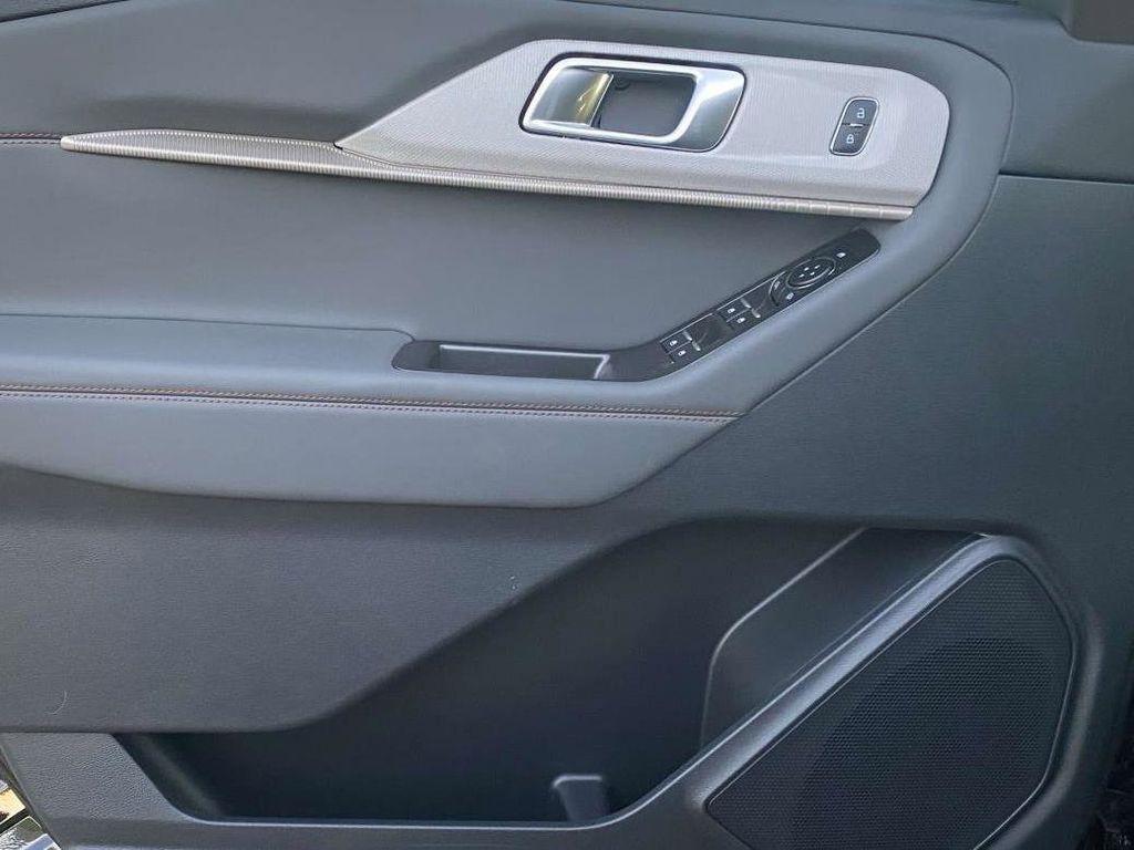 new 2025 Ford Explorer car, priced at $30,595