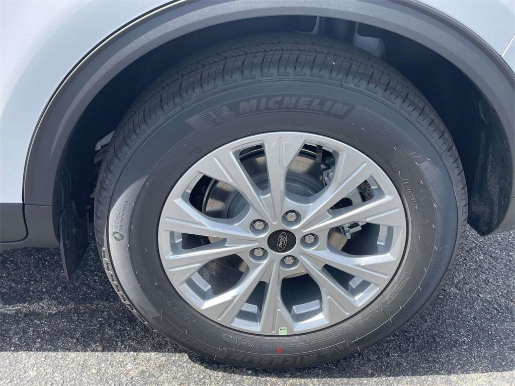 new 2026 Ford Escape car, priced at $26,696