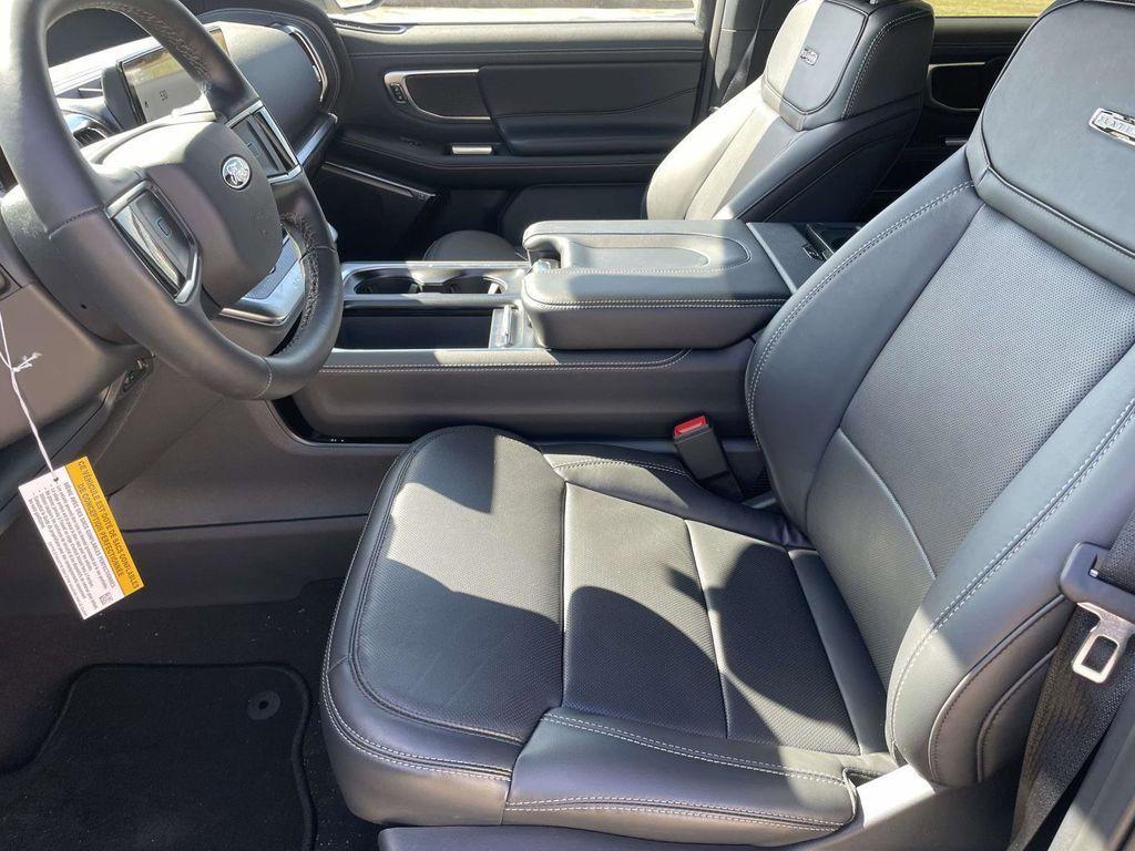 new 2026 Ford Expedition car, priced at $76,120