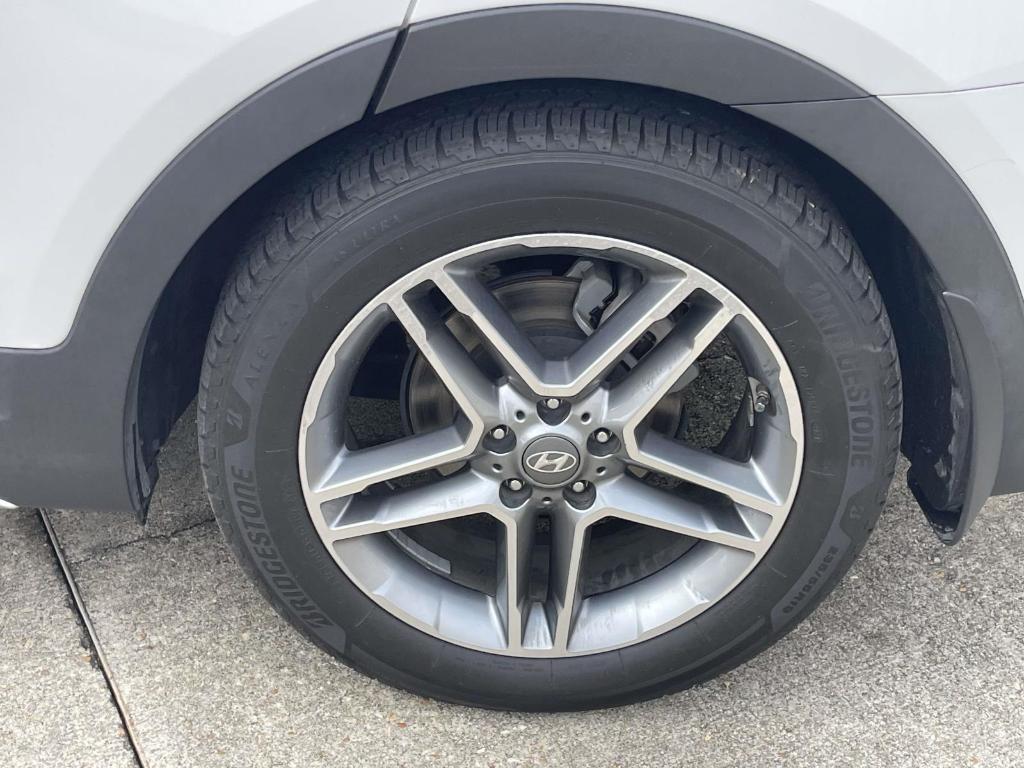 used 2019 Hyundai Santa Fe XL car, priced at $19,663