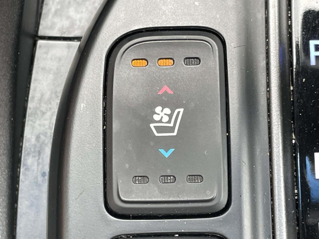 used 2019 Hyundai Santa Fe XL car, priced at $19,663