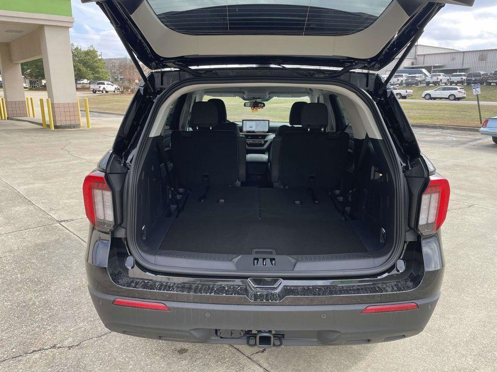 new 2026 Ford Explorer car, priced at $31,437