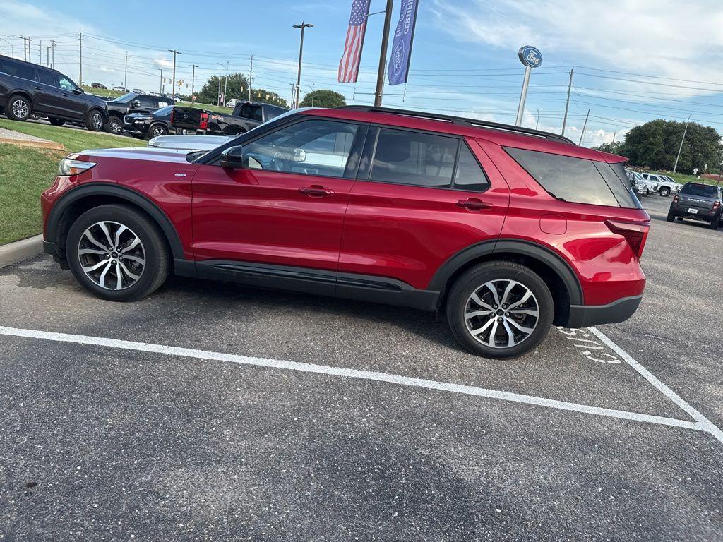 used 2022 Ford Explorer car, priced at $30,506