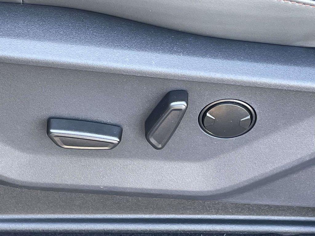 new 2025 Ford Expedition Max car, priced at $64,995