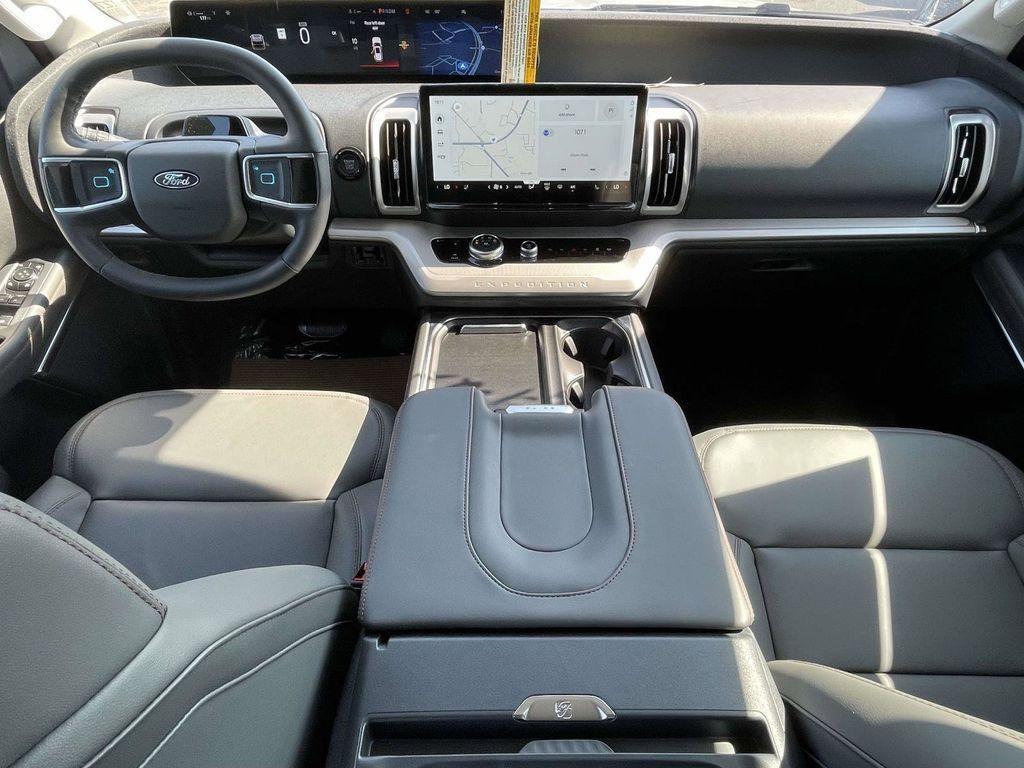new 2025 Ford Expedition Max car, priced at $64,995